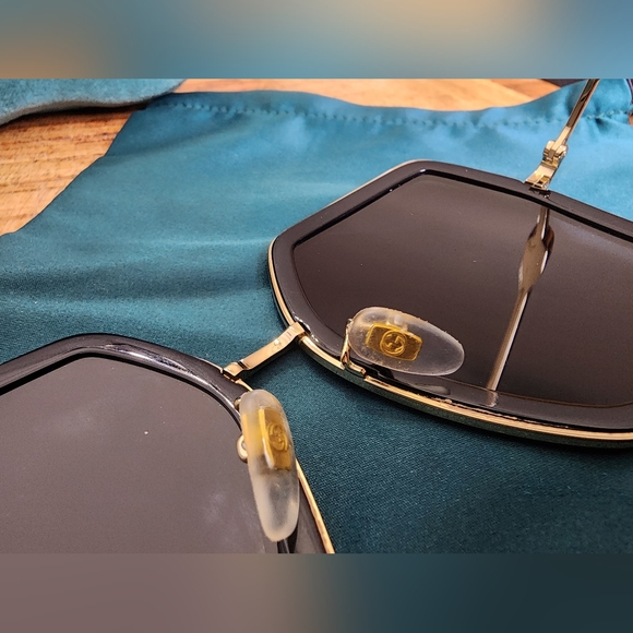 Gucci sunglasses - Picture 12 of 16